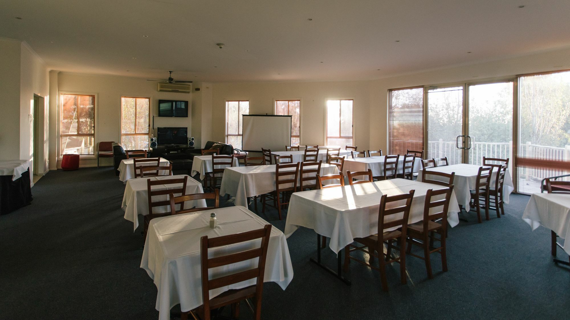Best Western Mill Park Motor Inn Morang Екстериор снимка